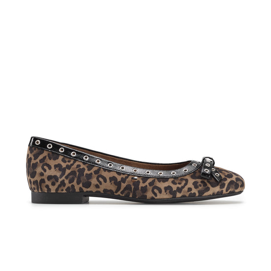 Chrissy Flat Flat Paul Green Shoes 5.5 Sahara Black Leo Crinkled Patent