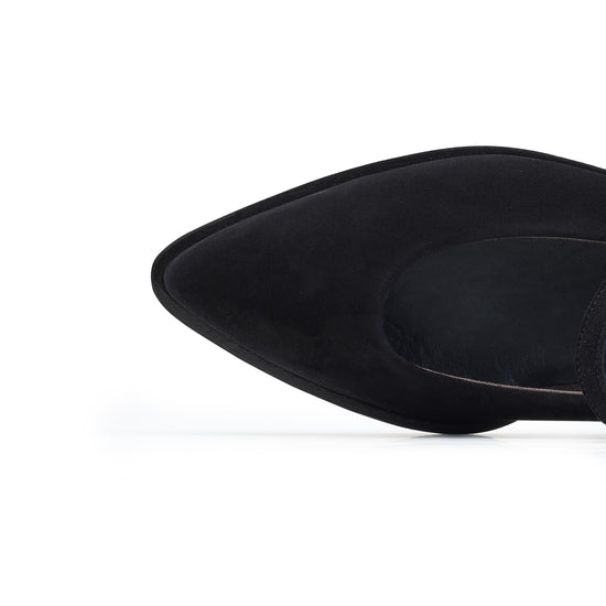 Carla Flat
