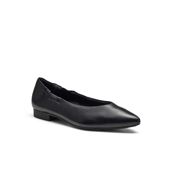 Womens Black Leather Flat- Paul Green Shoes Elly Flat- 3/4 View view 3