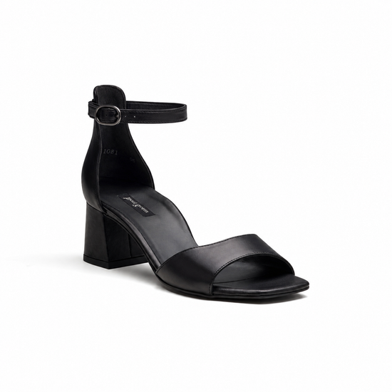 Womens Black Softnappa Sandal- Paul Green Shoes Estelle Sandal- 3/4 View view 3