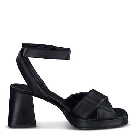 Roxy Heel