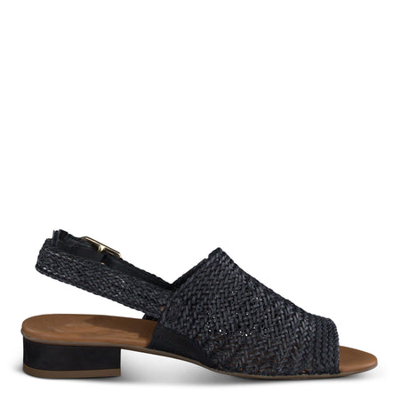 Helena Sandal