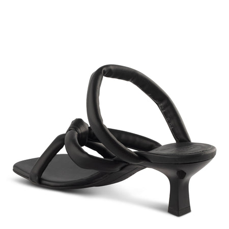 Leah Sandal