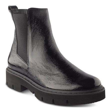Nicki Boot
