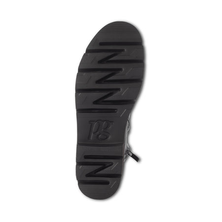 Nicki Boot